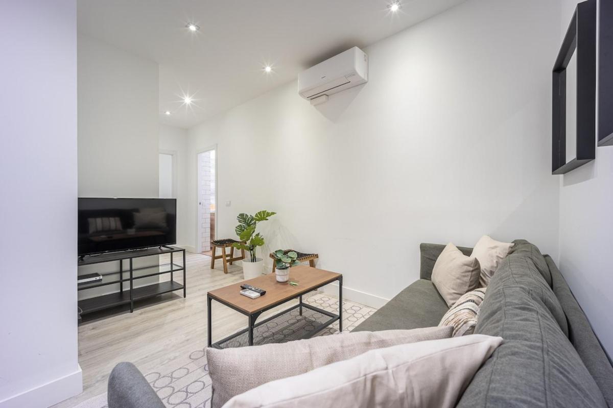 Encantador Apartamento En Atocha Lägenhet Madrid Exteriör bild