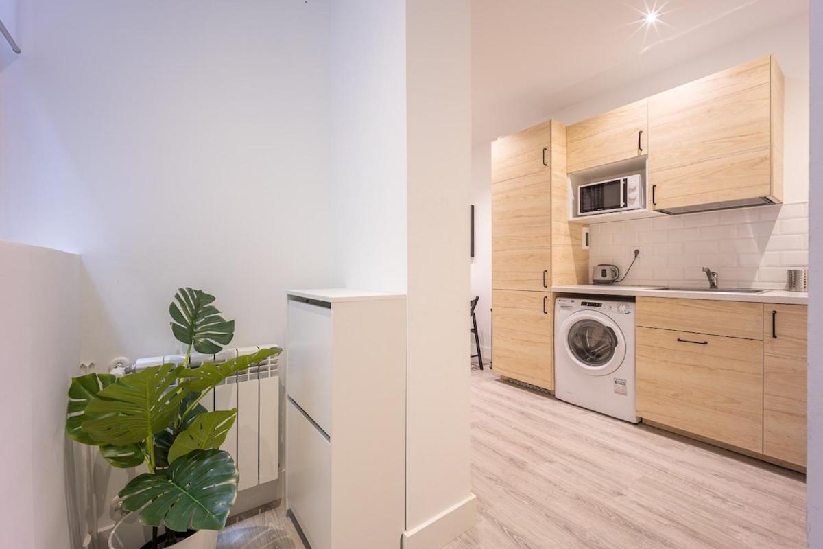Encantador Apartamento En Atocha Lägenhet Madrid Exteriör bild